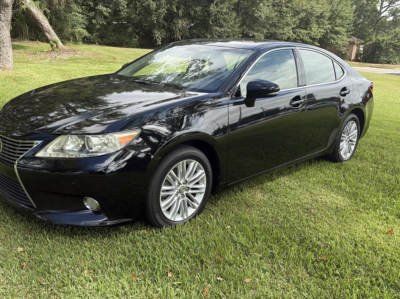 Lexus ES 350 Sedan 2013