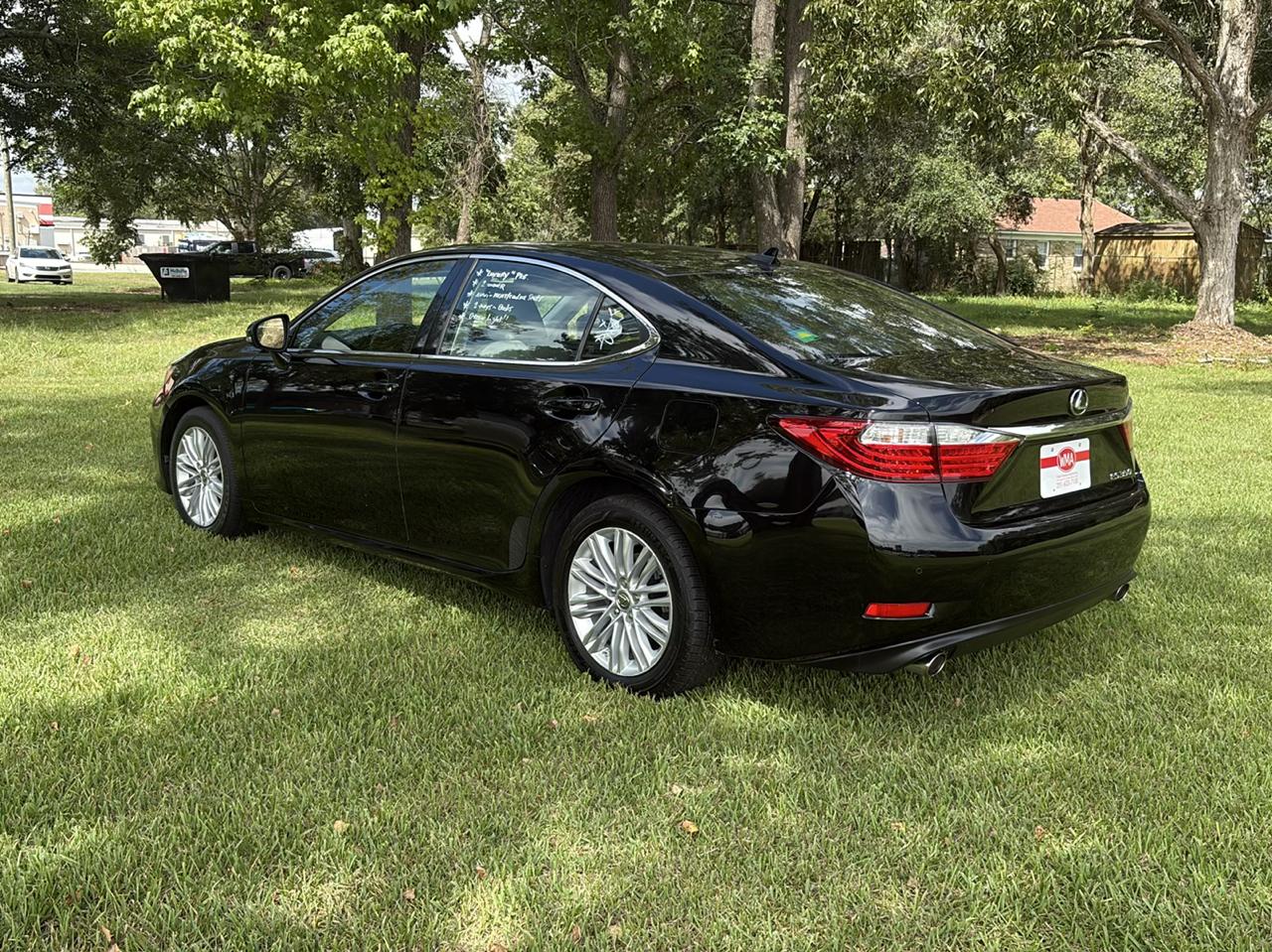 Lexus ES 350 Sedan 2013