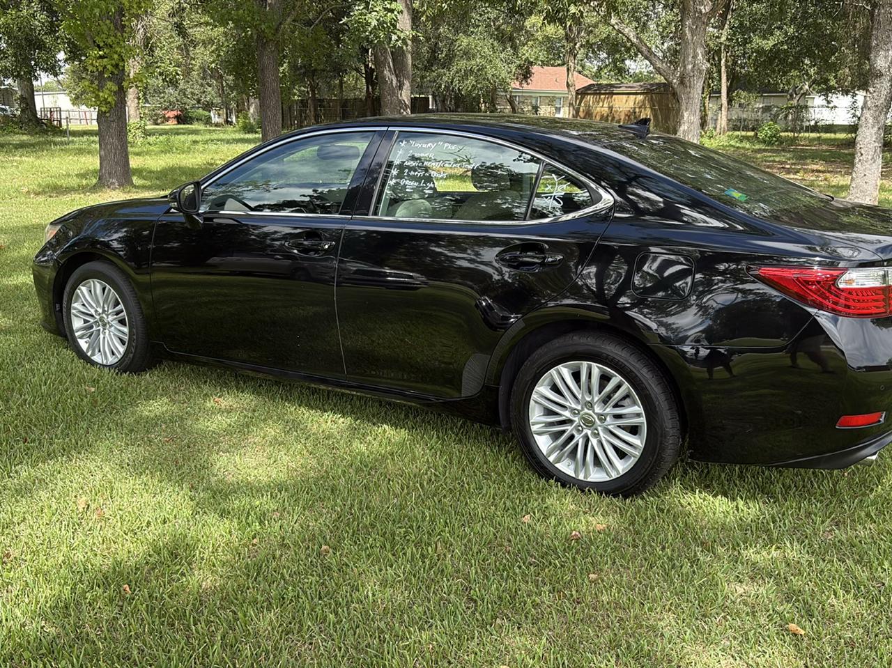 Lexus ES 350 Sedan 2013