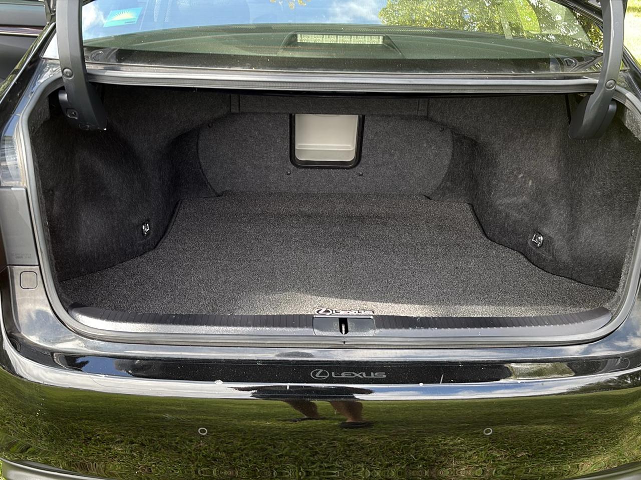 Lexus ES 350 Sedan 2013