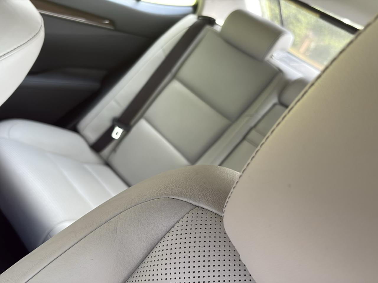 Lexus ES 350 Sedan 2013