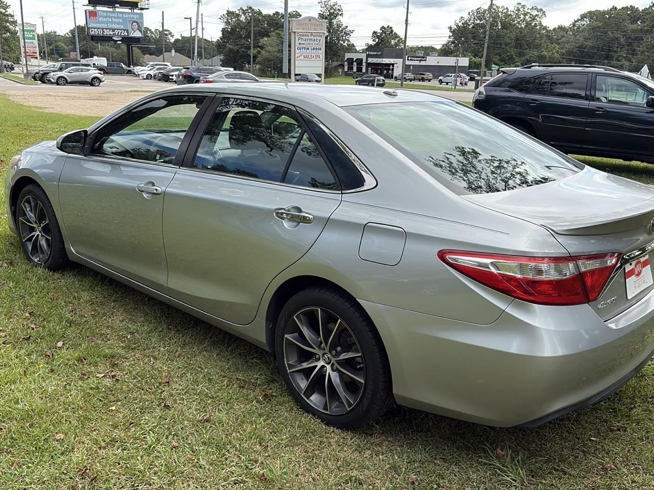 Toyota Camry SE 2015