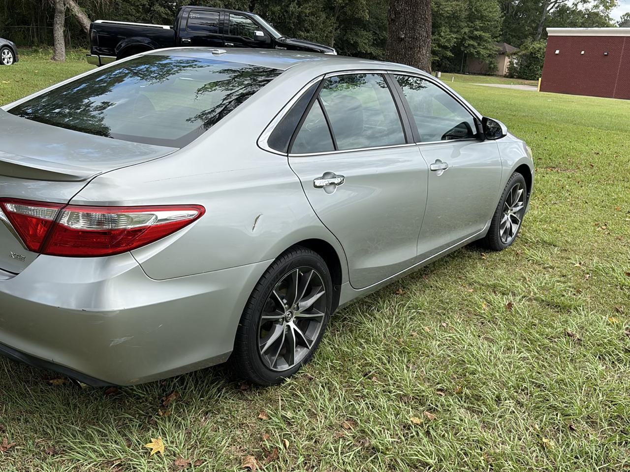 Toyota Camry SE 2015