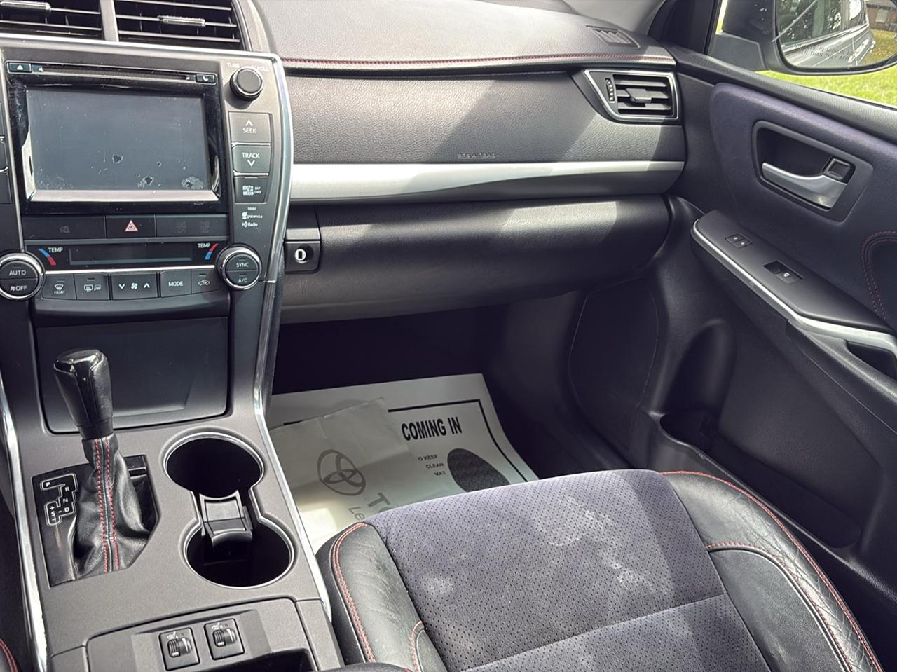 Toyota Camry SE 2015