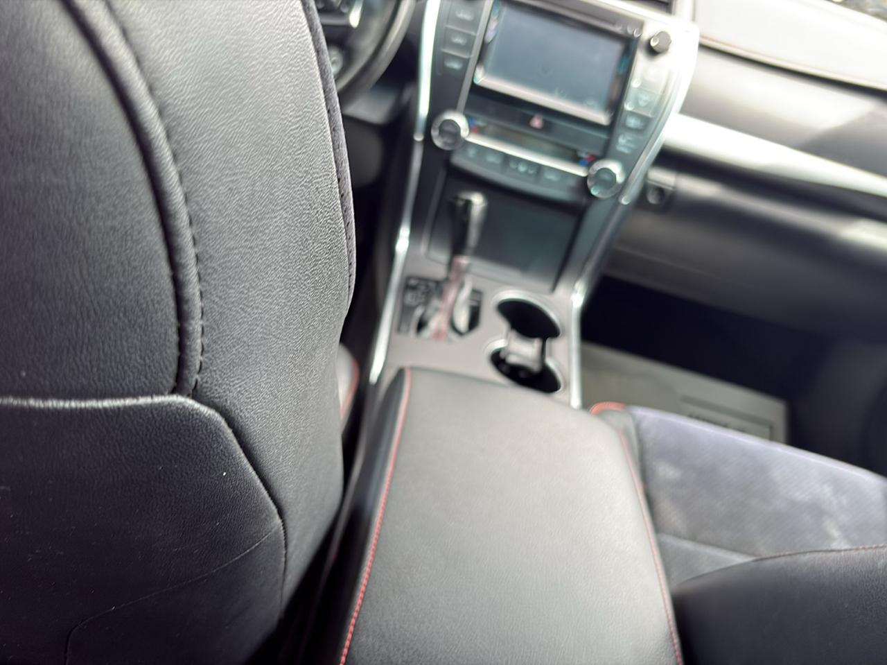 Toyota Camry SE 2015