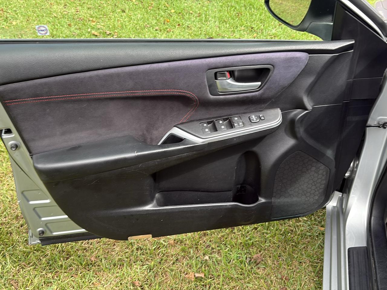 Toyota Camry SE 2015