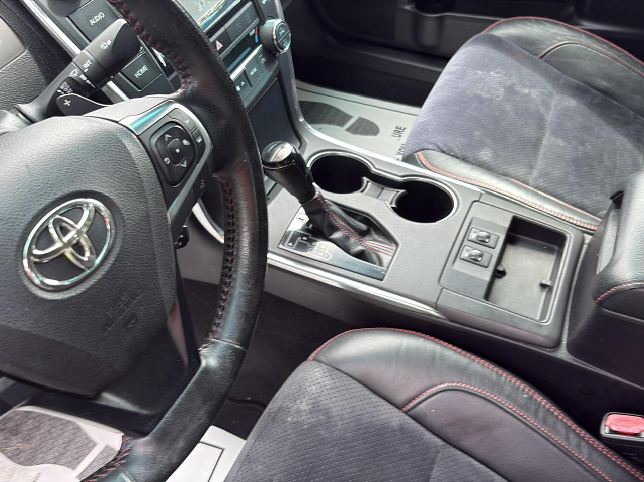 Toyota Camry SE 2015