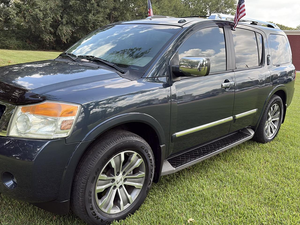 Nissan Armada SL 2WD 2015