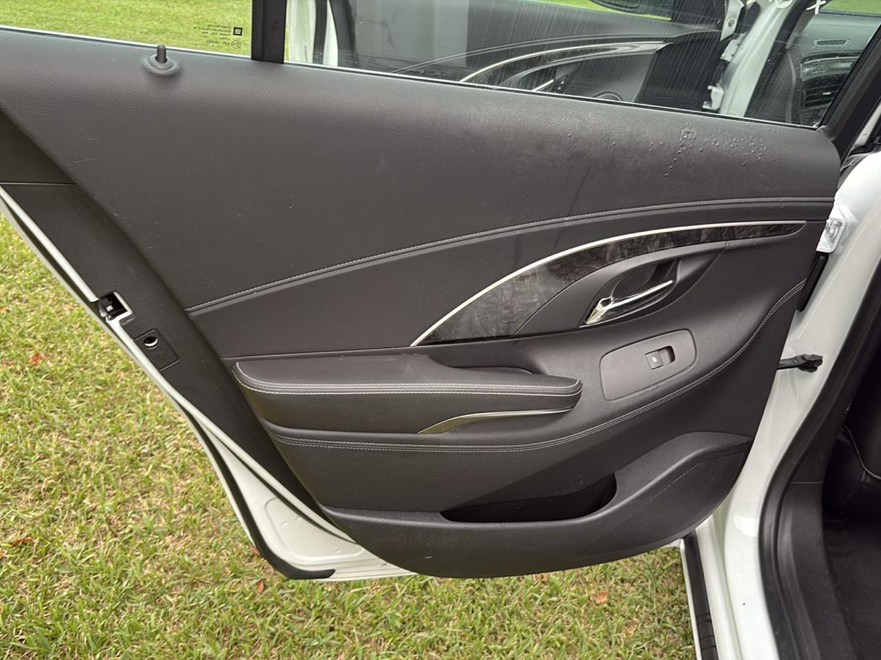 Buick LaCrosse Leather Package 2015