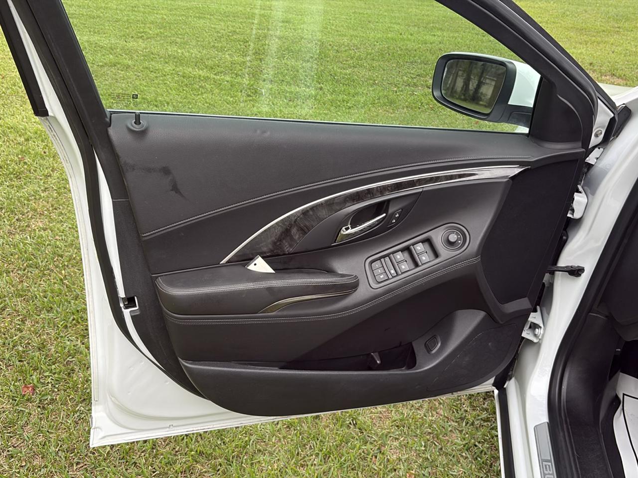 Buick LaCrosse Leather Package 2015