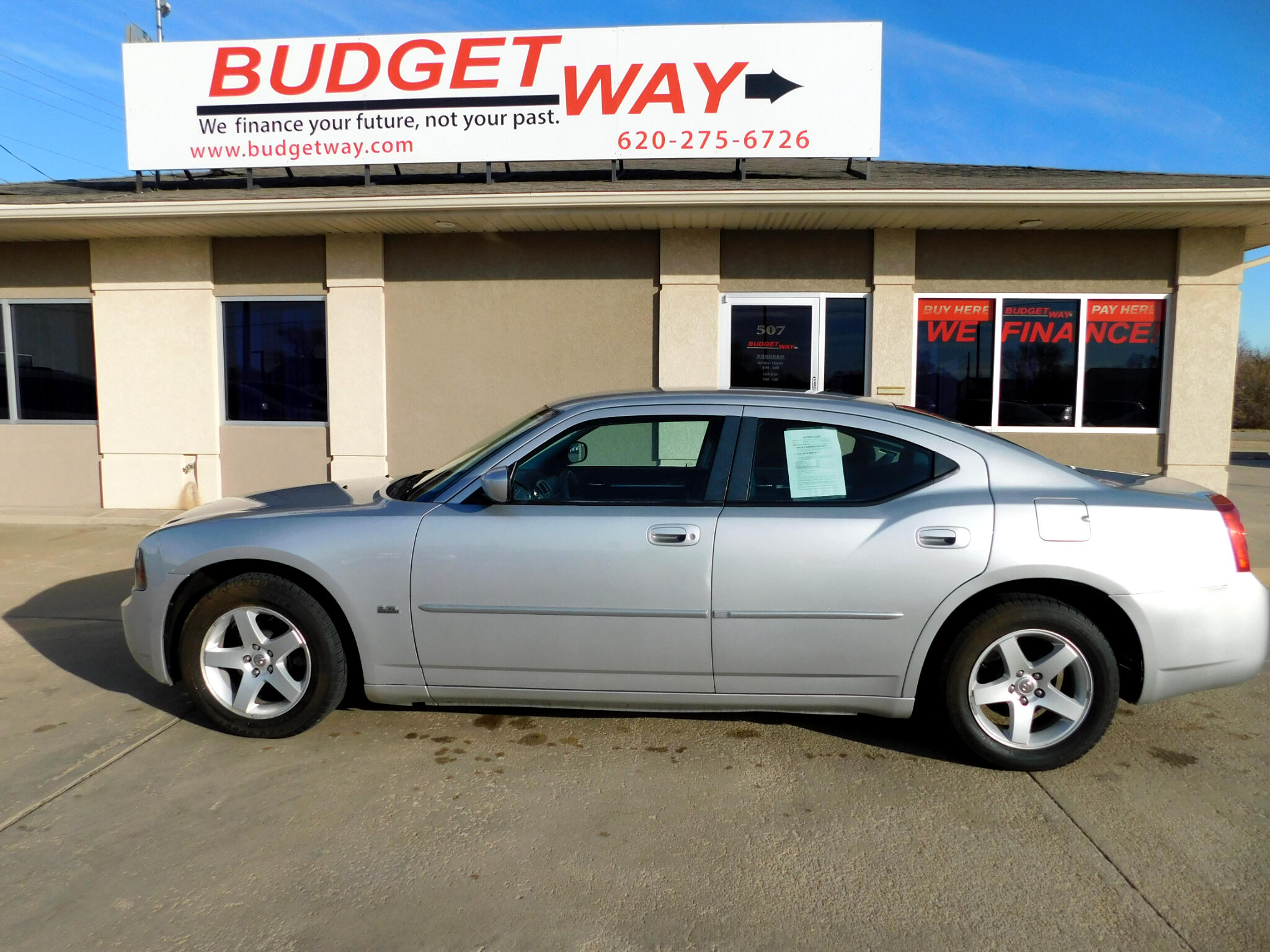 Dodge Charger 4dr Sdn SXT RWD 2010
