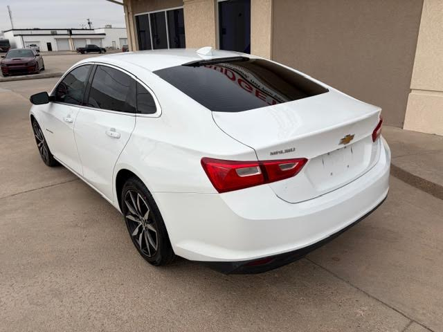 Chevrolet Malibu 4dr Sdn LT w/1LT 2018 Chevrolet Malibu 4dr Sdn LT w/1LT 2018