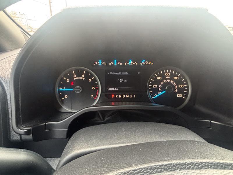 Ford F-150 2WD SuperCrew 157" Lariat 2016