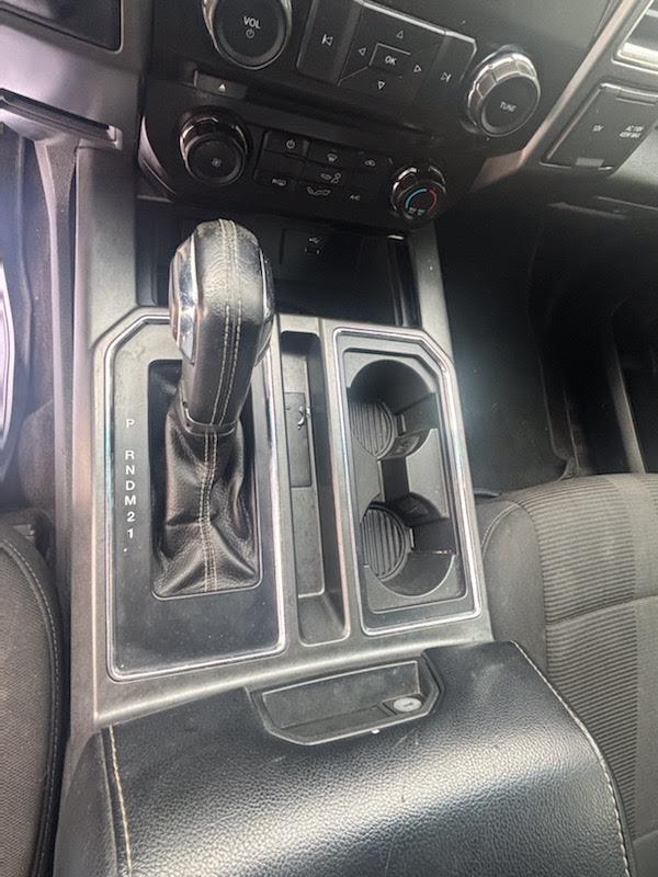 Ford F-150 2WD SuperCrew 157" Lariat 2016