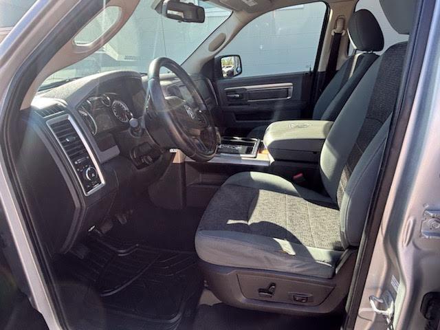 RAM 1500 2WD Quad Cab 140.5" Lone Star 2013