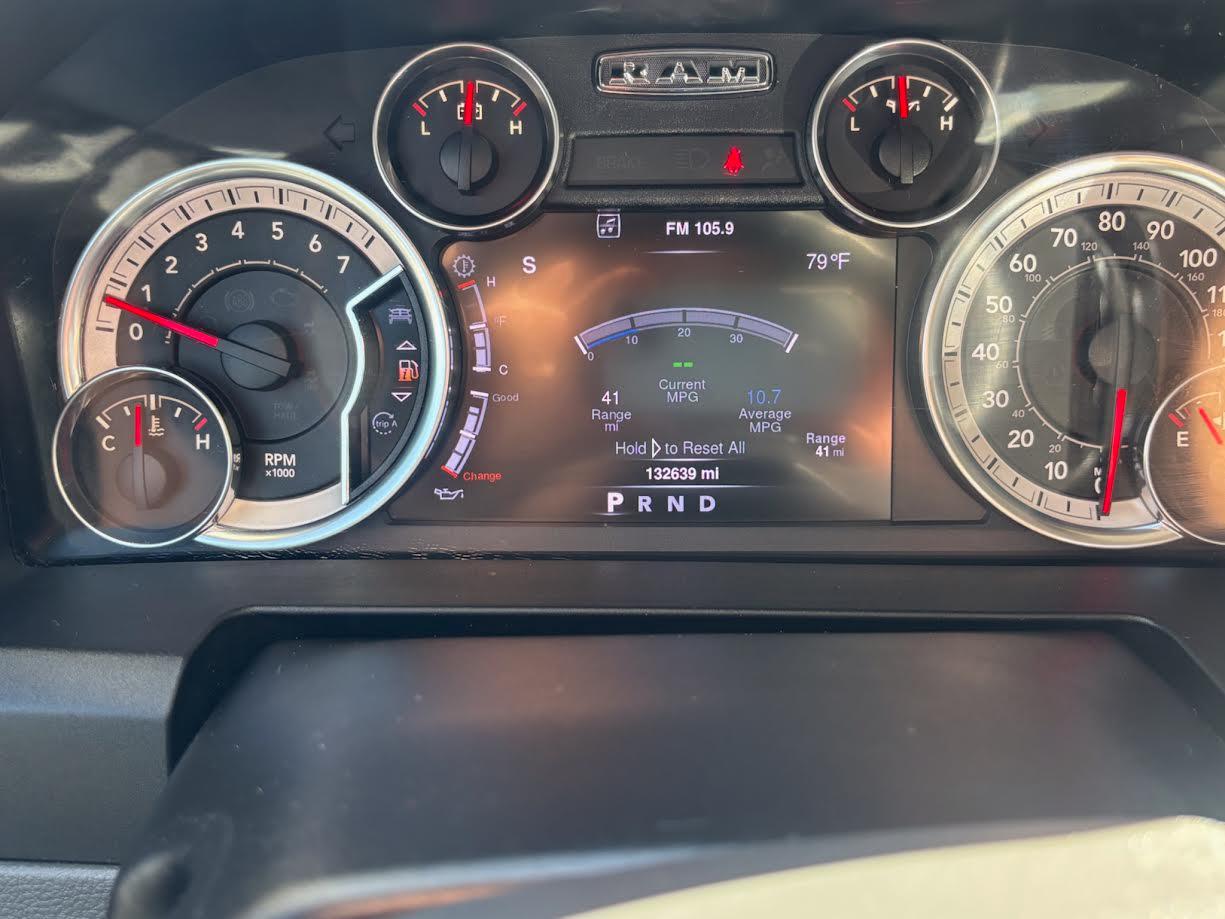 RAM 1500 2WD Quad Cab 140.5" Lone Star 2013