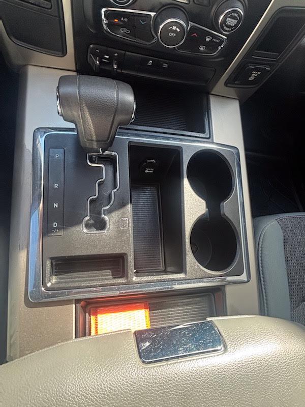 RAM 1500 2WD Quad Cab 140.5" Lone Star 2013