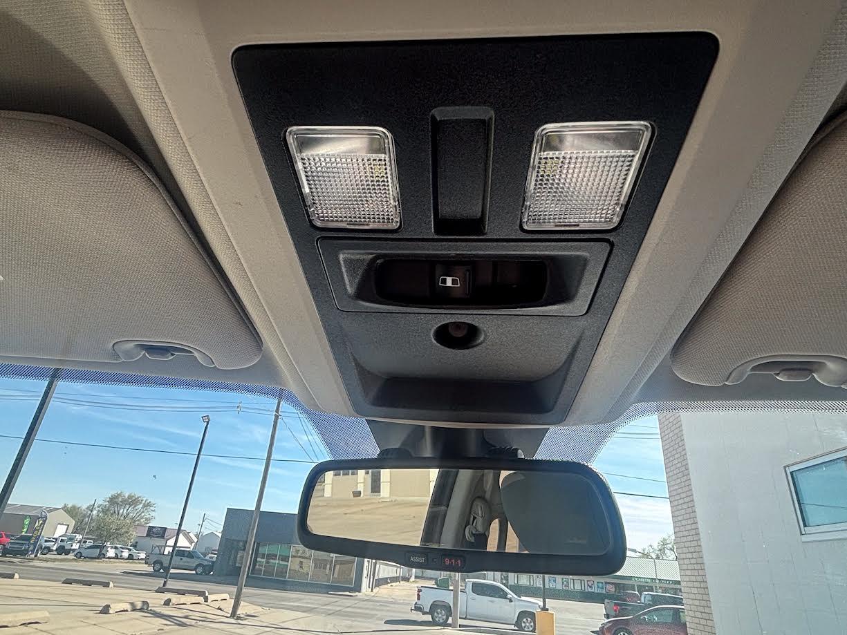 RAM 1500 2WD Quad Cab 140.5" Lone Star 2013