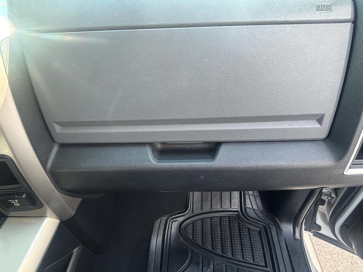 RAM 1500 2WD Quad Cab 140.5" Lone Star 2013