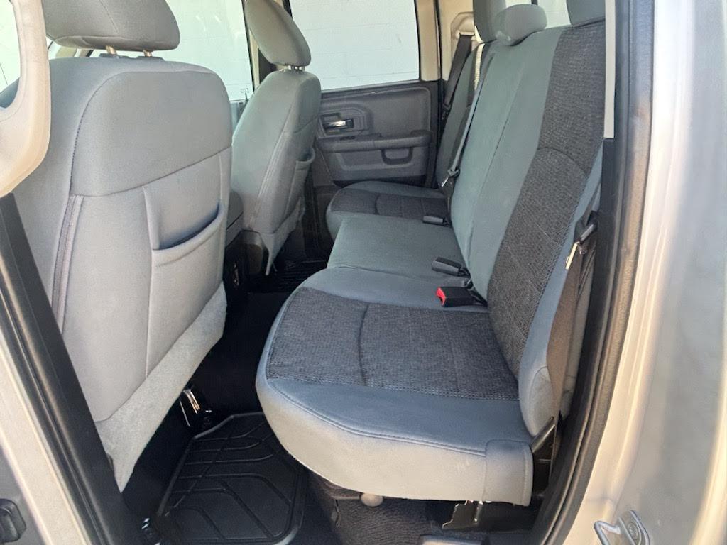 RAM 1500 2WD Quad Cab 140.5" Lone Star 2013