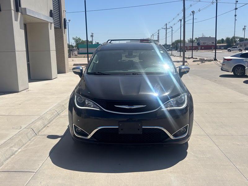 Chrysler Pacifica Limited FWD 2018