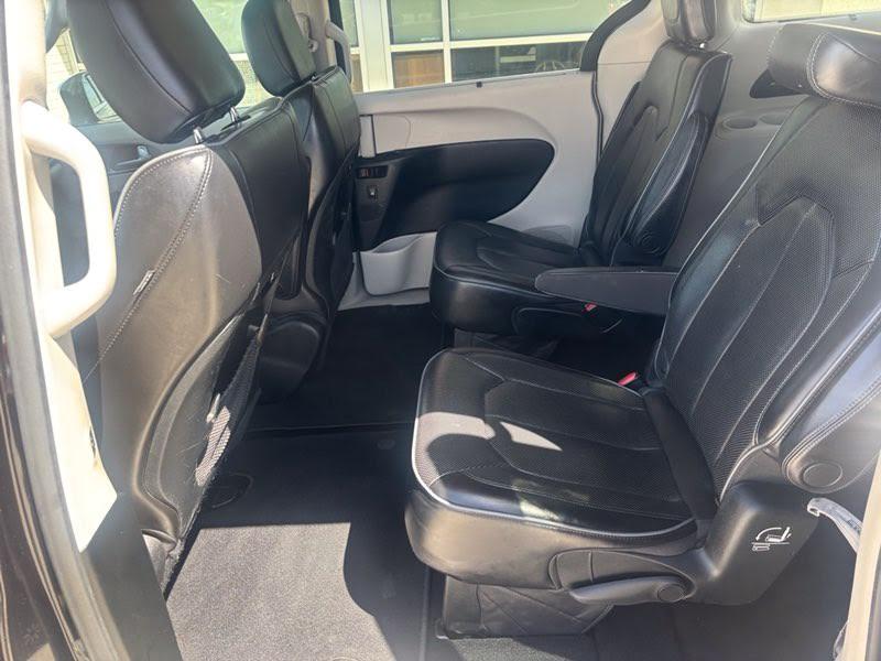 Chrysler Pacifica Limited FWD 2018
