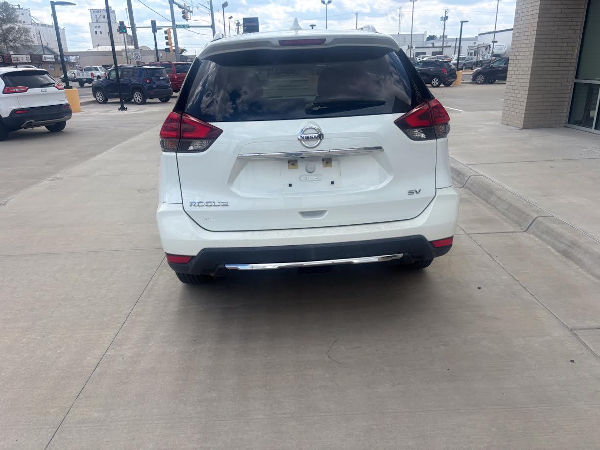 Nissan Rogue FWD SV 2018