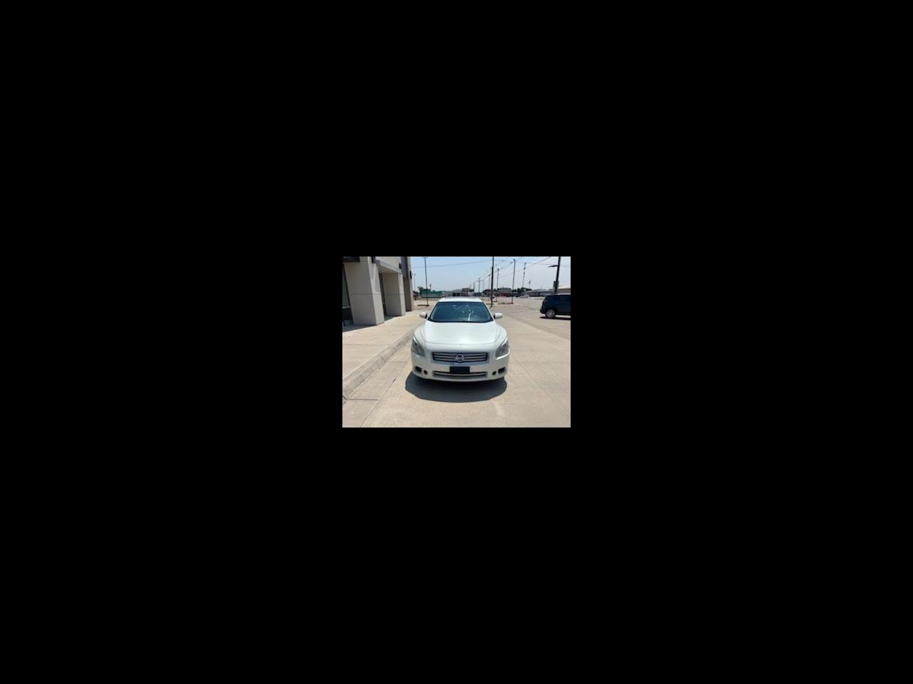 Nissan Maxima 4dr Sdn 3.5 S 2014