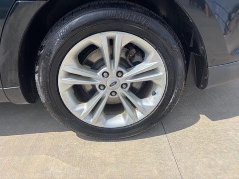 Ford Taurus 4dr Sdn SEL FWD 2014