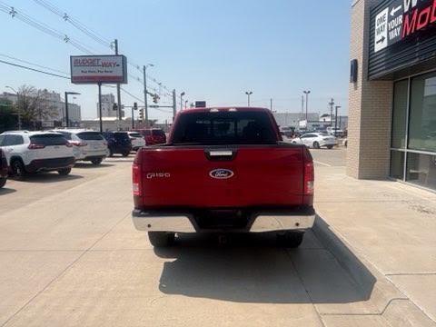 Ford F-150 4WD SuperCrew 145" Lariat 2015