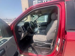 Ford F-150 4WD SuperCrew 145" Lariat 2015