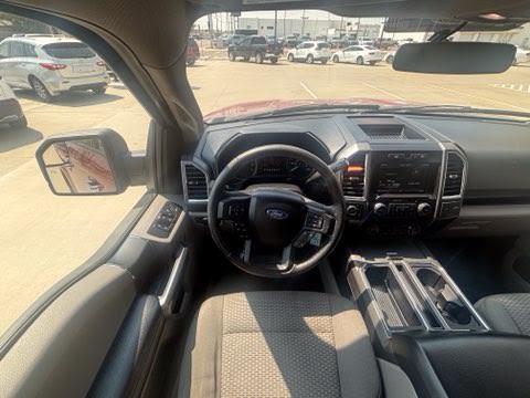 Ford F-150 4WD SuperCrew 145" Lariat 2015