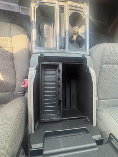 Ford F-150 4WD SuperCrew 145" Lariat 2015