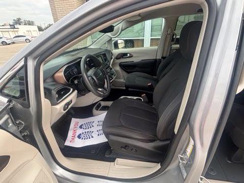 Chrysler Pacifica Touring FWD 2017