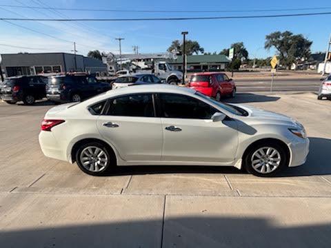 Nissan Altima 2.5 S Sedan 2017