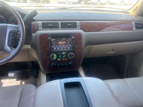 Chevrolet Tahoe 2WD 4dr LT 2014