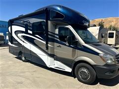 2015 Thor Motor Coach Citation 