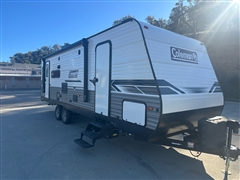 2022 Coleman Travel Trailer 