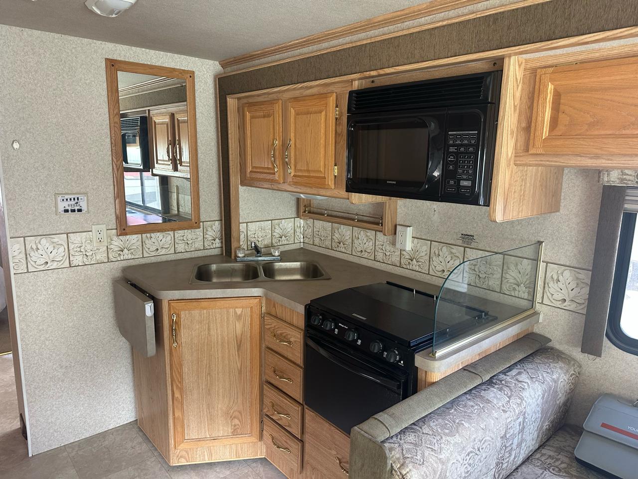 Fleetwood Flair  2002