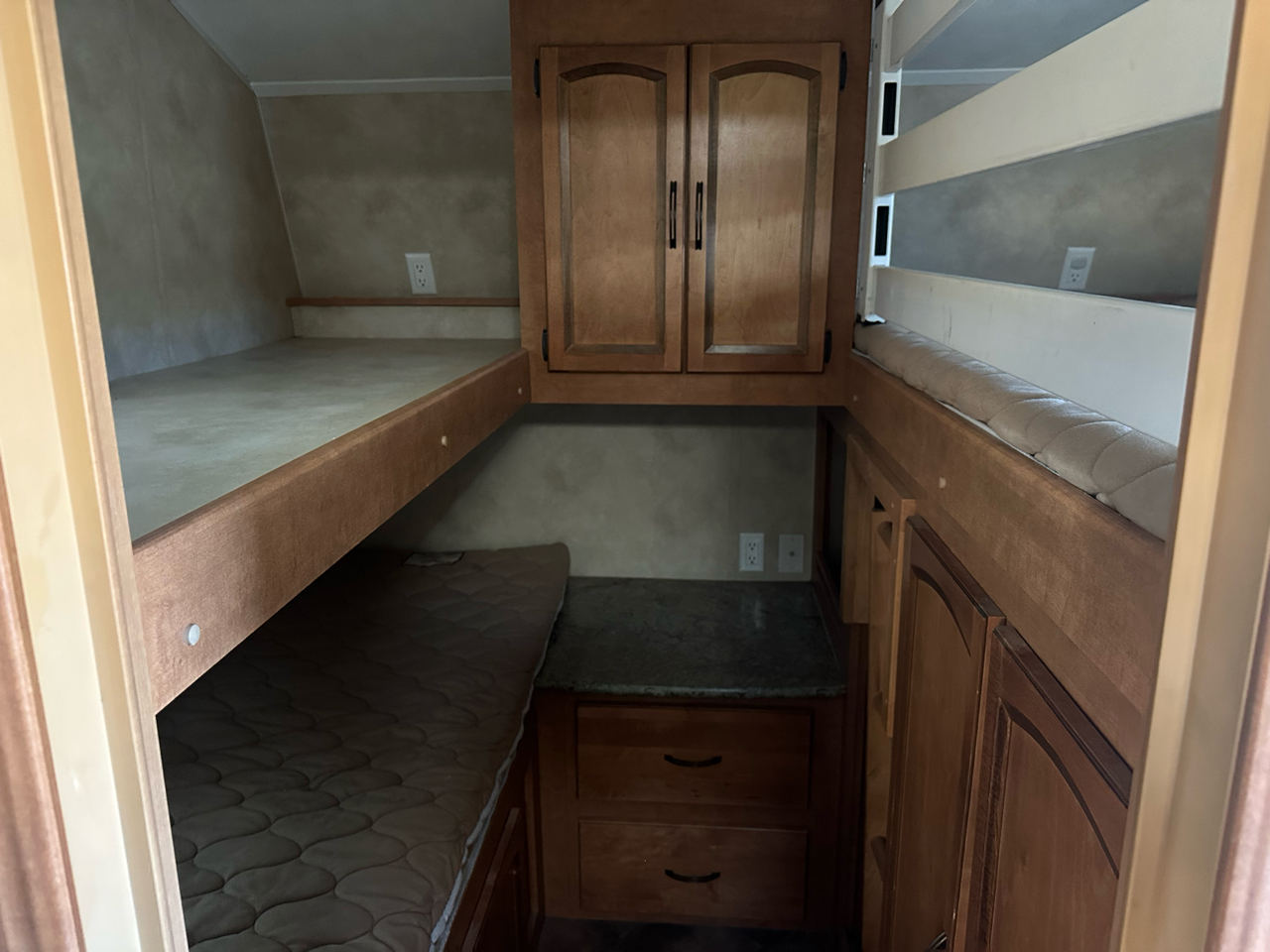 Forest River Puma  2012