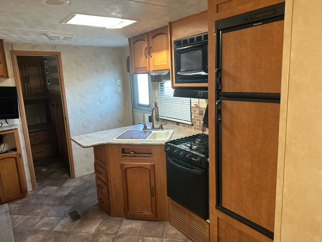 Forest River Puma  2012