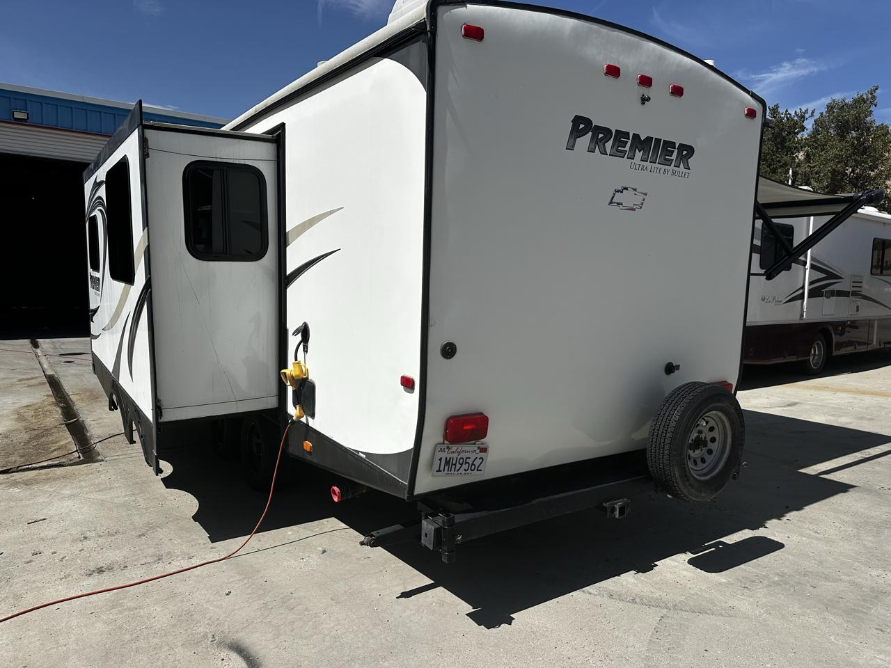 Keystone RV Premier  2015