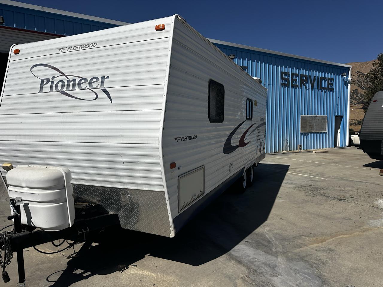 Fleetwood Pioneer  2005