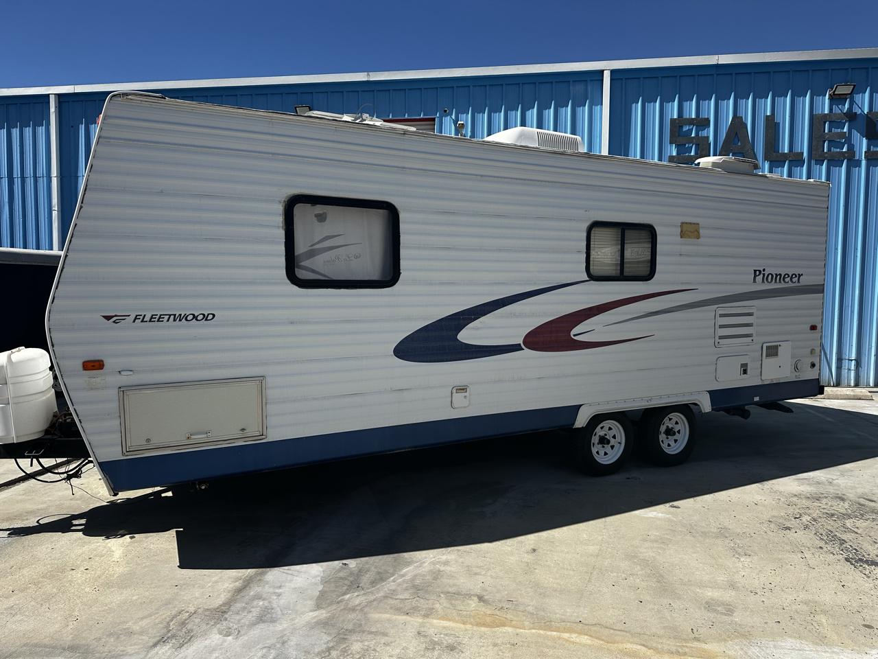 Fleetwood Pioneer  2005
