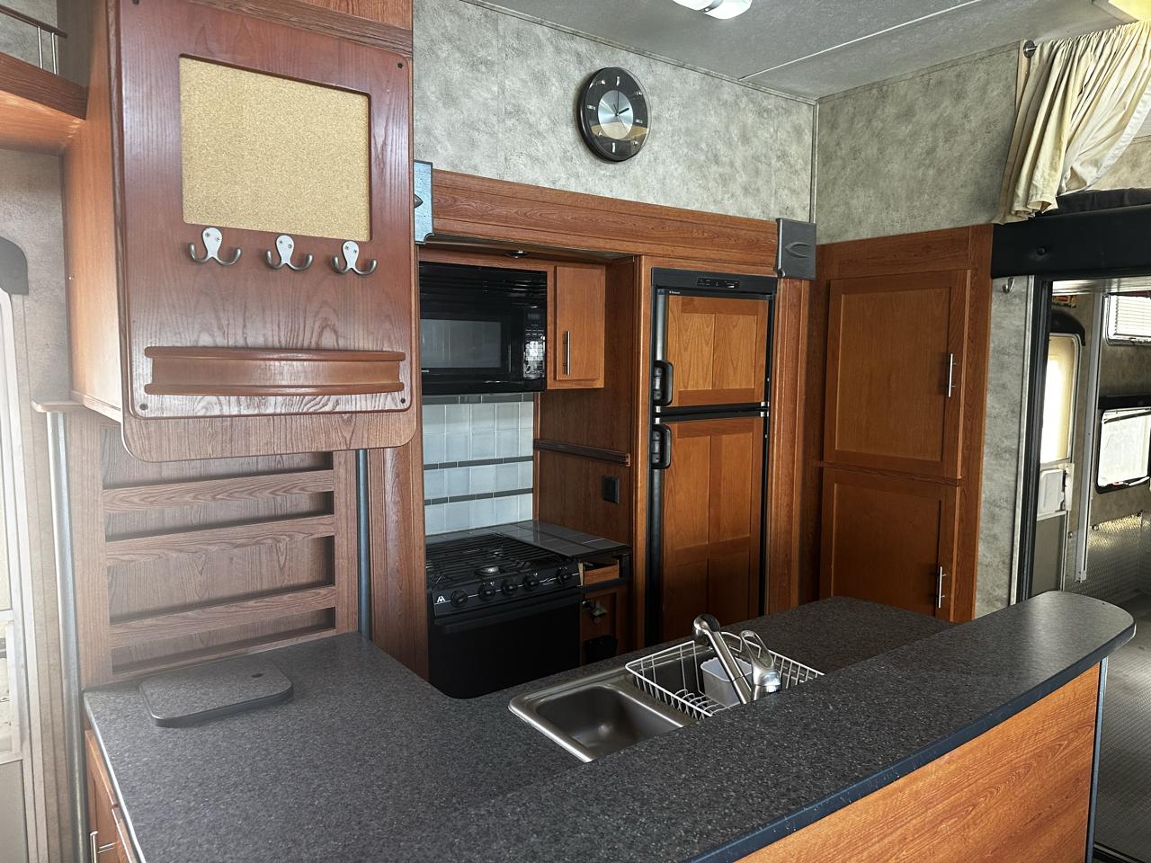 Keystone RV Fuzion Toy Hauler  2008