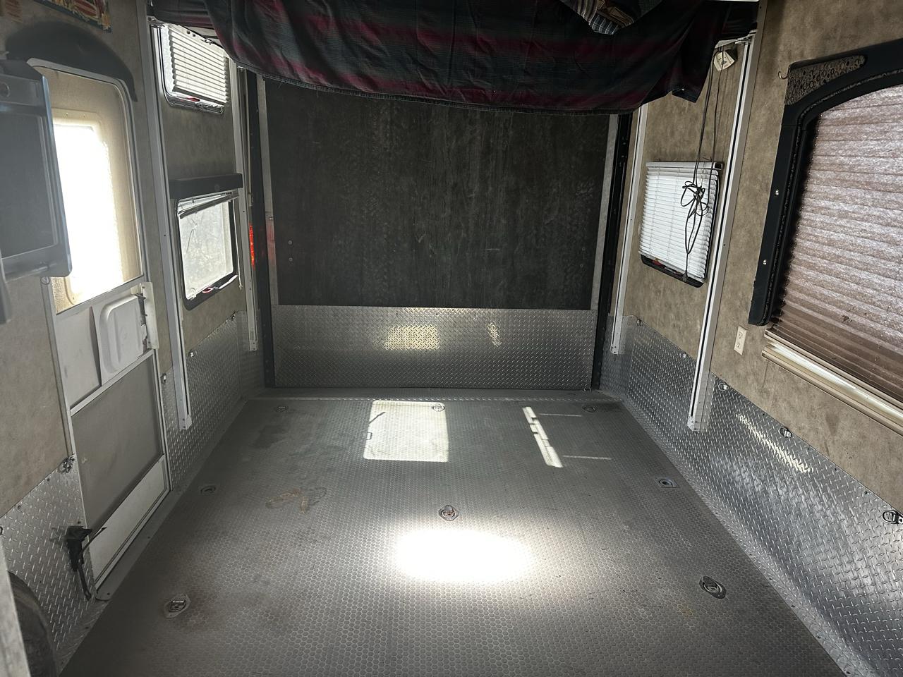 Keystone RV Fuzion Toy Hauler  2008