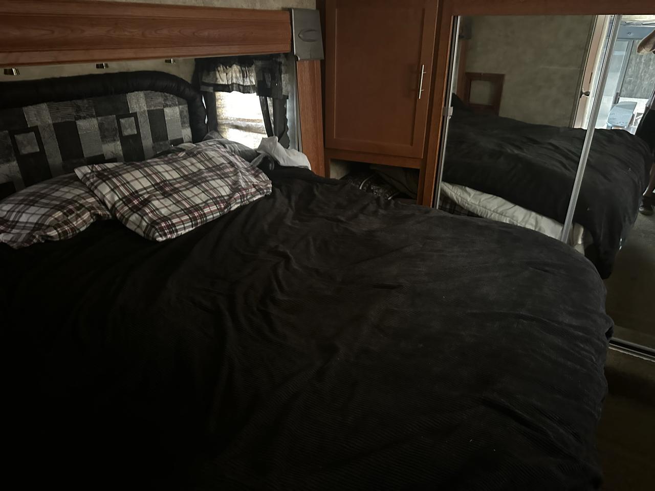 Keystone RV Fuzion Toy Hauler  2008