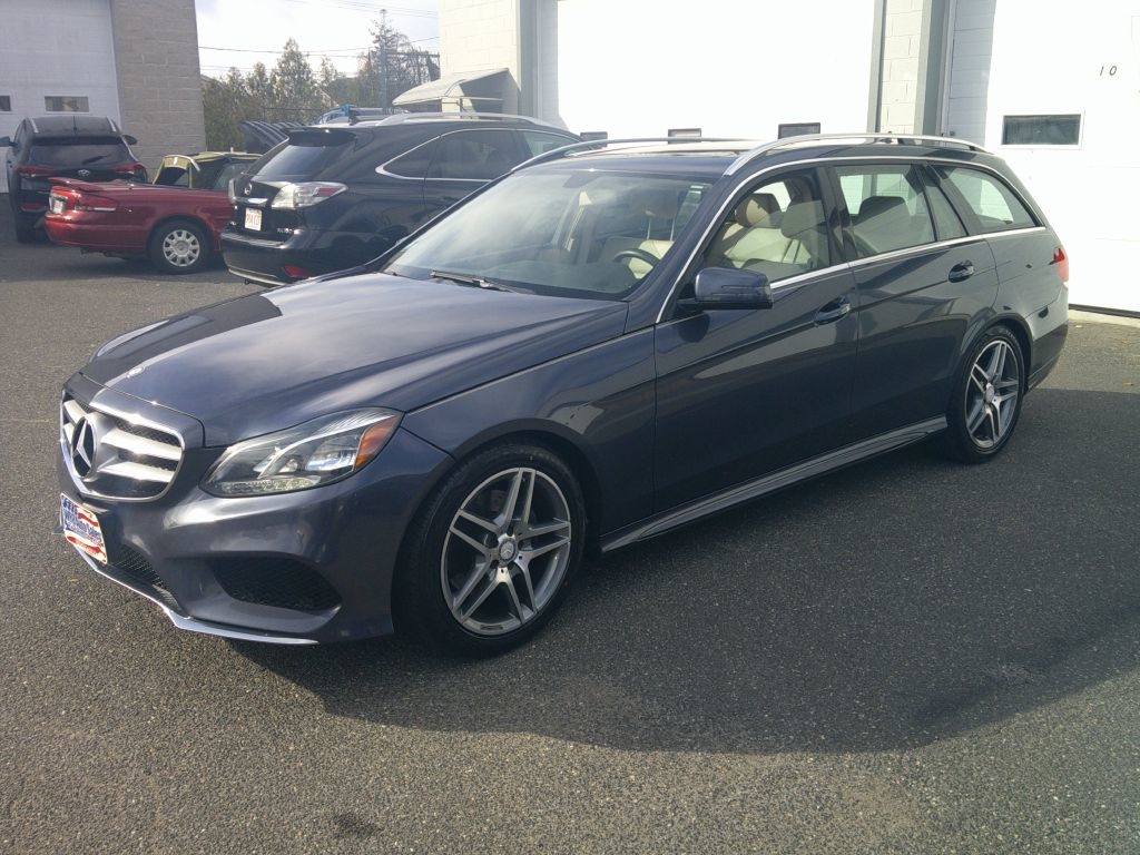 2015 Mercedes Benz E 350 4MATIC Wagon photo 2