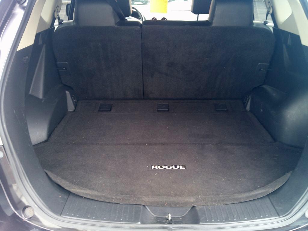 Nissan Rogue S AWD 2012