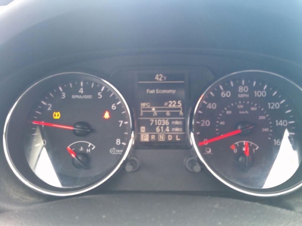 Nissan Rogue S AWD 2012